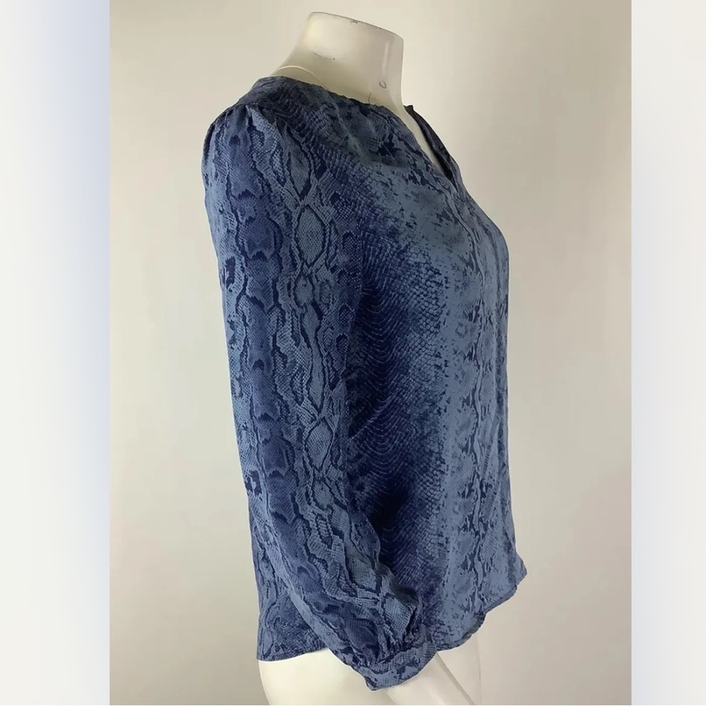 Joie Sz Xs 100% Silk Python Print Popover Blouse … - image 3
